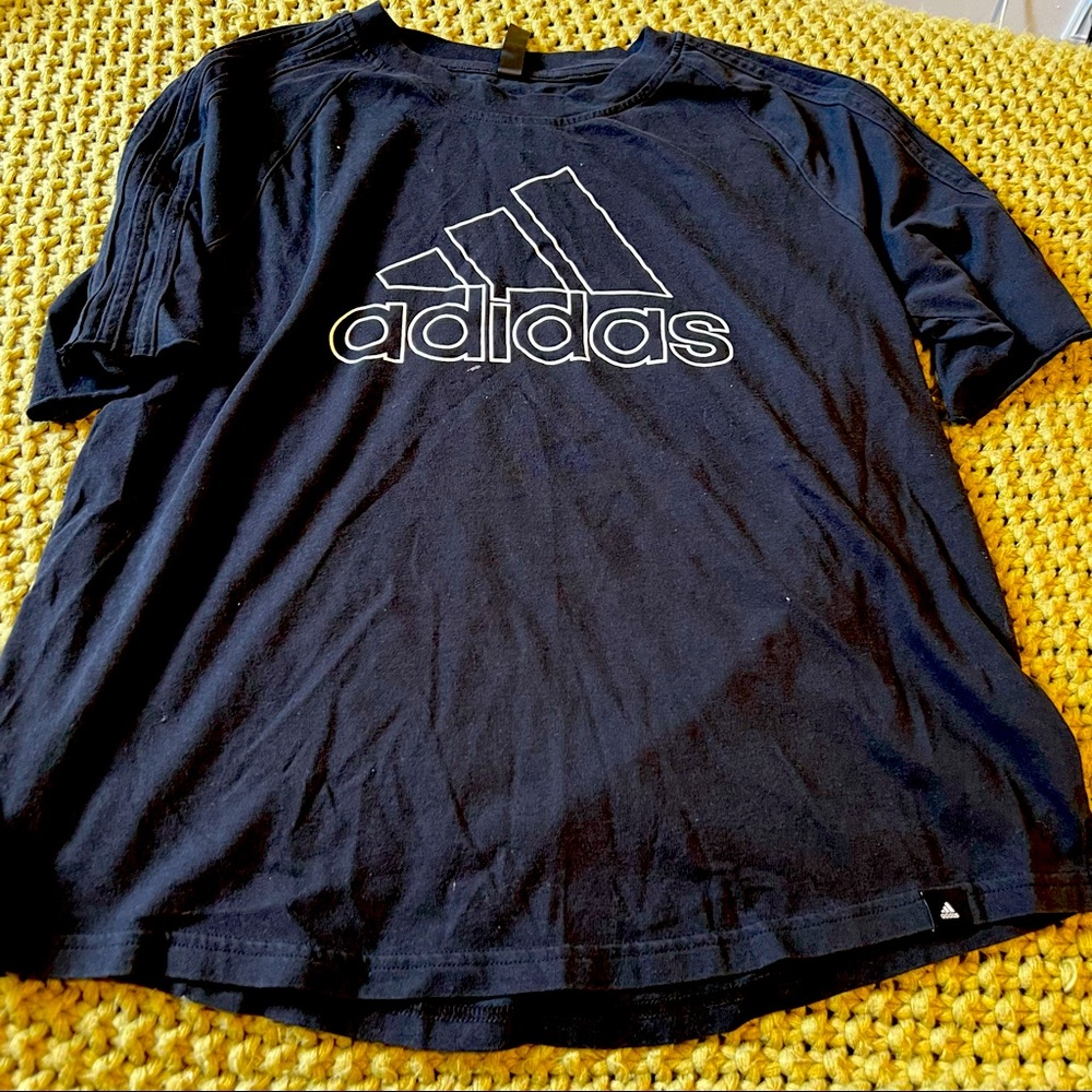 Adidas T-Shirt